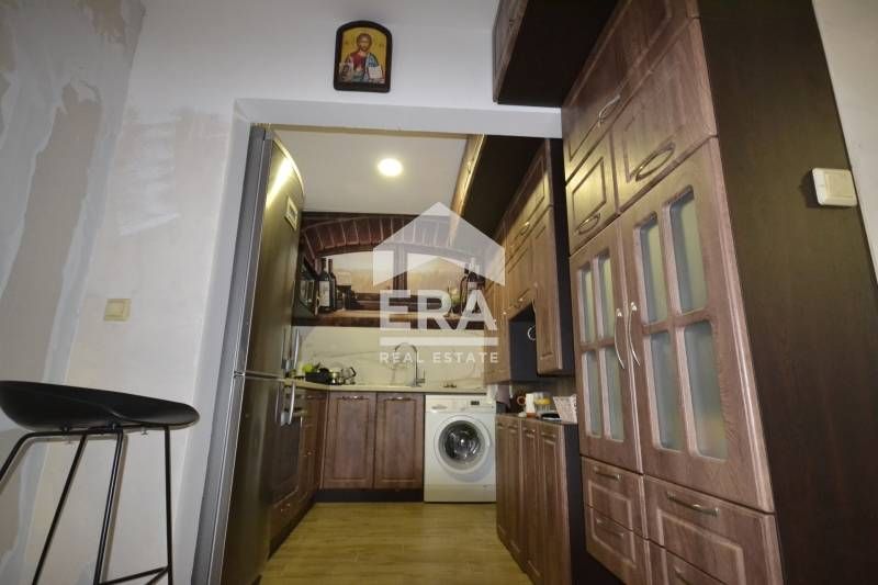 Продава се Тристаен апартамент в Хасково, Център - 97 кв.м за 947 €/кв.м - Снимка #8