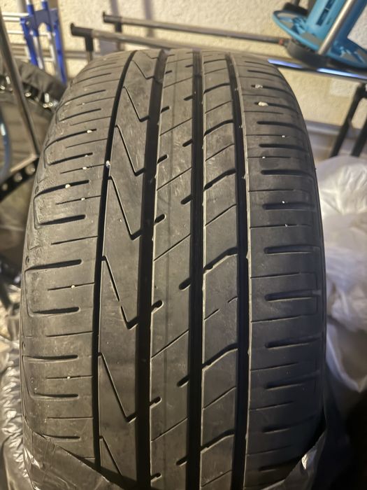 Anvelope vara Hankook Ventus S1 EVO2 SUV  235 50 R19