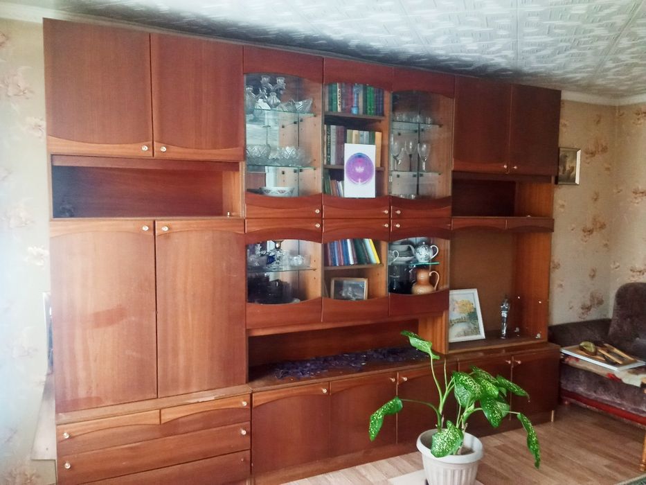 Продам стенку б/у