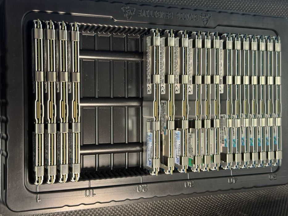 DDR3 32GB 1866Mhz ECC LRDIMM SK Hynix Memorie RAM Server