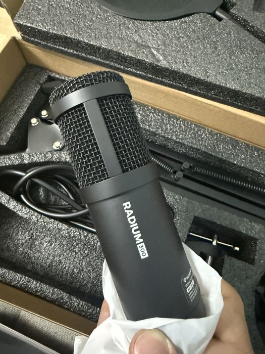 Чисто нов микрофон - Genesis Radium 300xlr