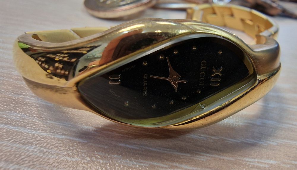 Gucci vintage дамски часовник