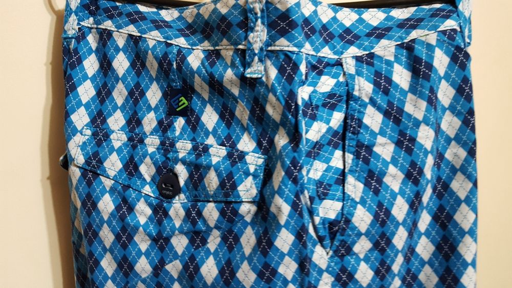 Pantaloni scurti bermude 2026 Enyce rap hip hop urban marime xl/36inch