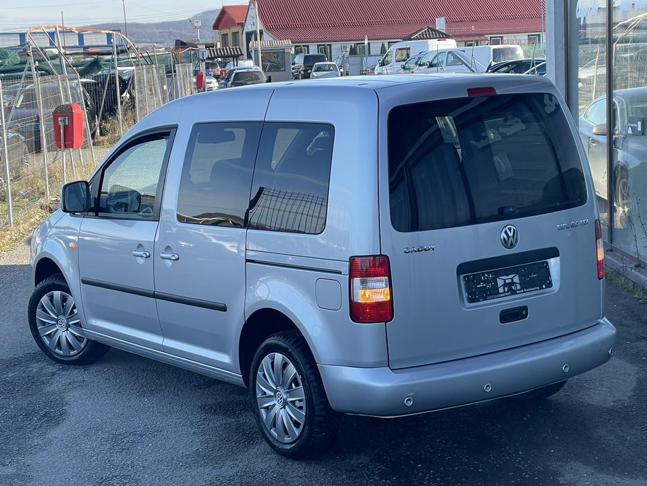 VW CADDY LIFE 2.0TDI 140CP 2010*Masina fara rugina in stare impecabila