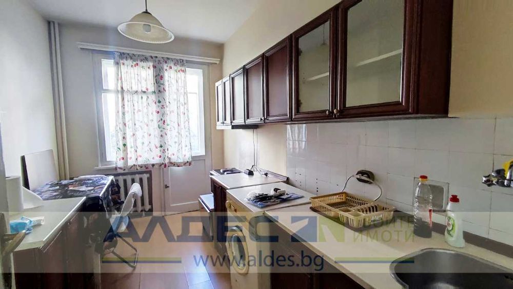 Дава се под наем Двустаен апартамент в София, Център - 53 кв.м за 499 € - Снимка #4