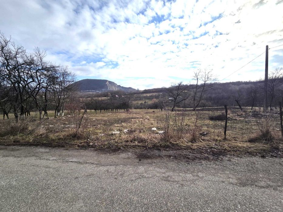 Teren intravilan ideal investitie - zona turistica , Moigrad