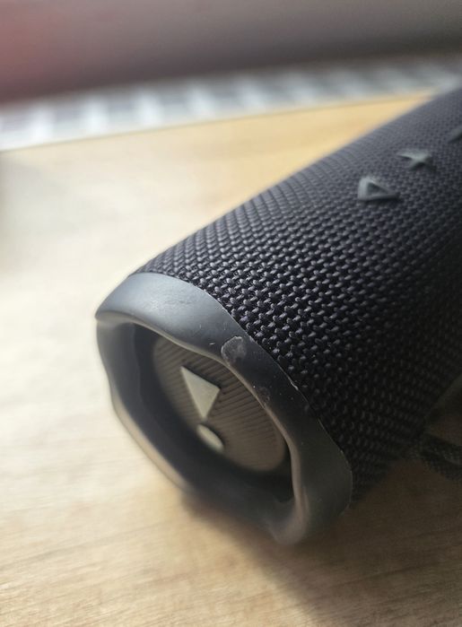 JBL Flip 6 Black - folosită puțin, cu cutie