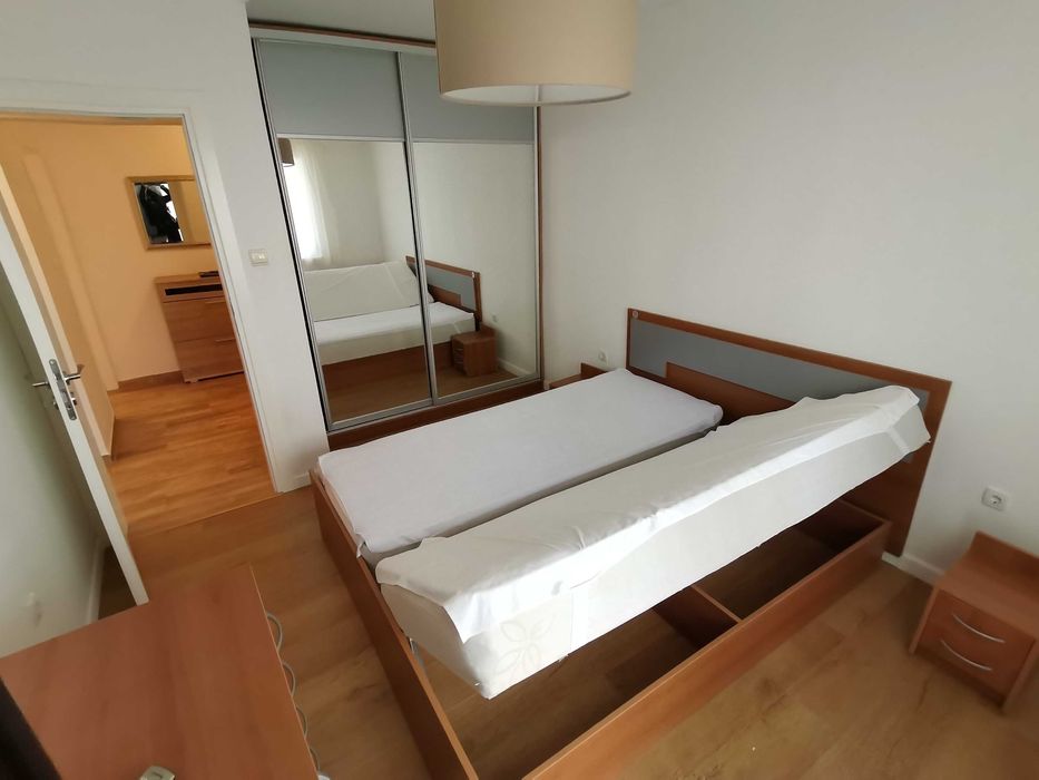 Дава се под наем Тристаен апартамент в Бургас, Възраждане - 100 кв.м за 561 € - Снимка #4