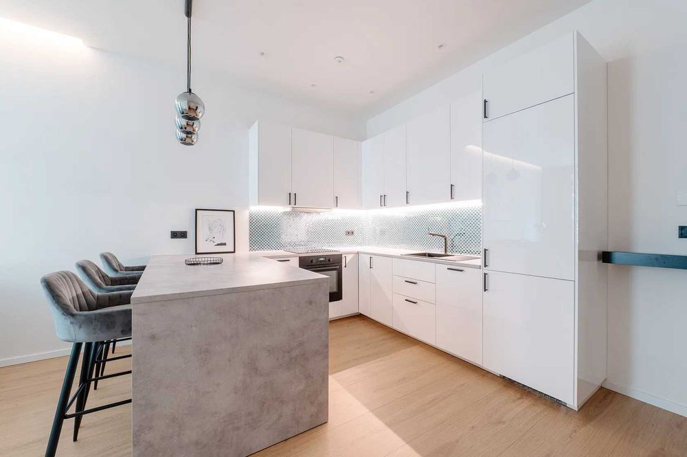 Продава се Двустаен апартамент в София, Манастирски ливади - 72 кв.м за 2917 €/кв.м - Снимка #2