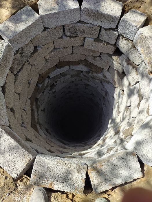 Urachi ura tiranshe tunel qazemiz hamda Sovuq suv tortamiz