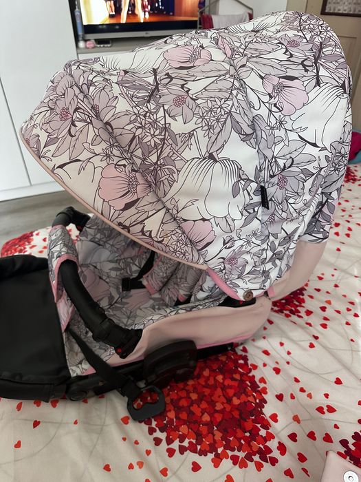 Бебешка комбинирана количка