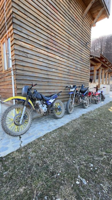 Vând sau schimb motocicletă Cross 125, cadru mediu