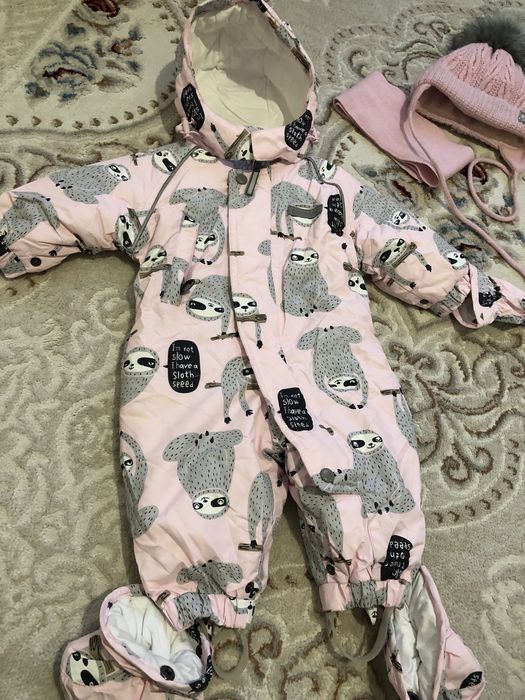 Продам комбинезон + зимнию щапку