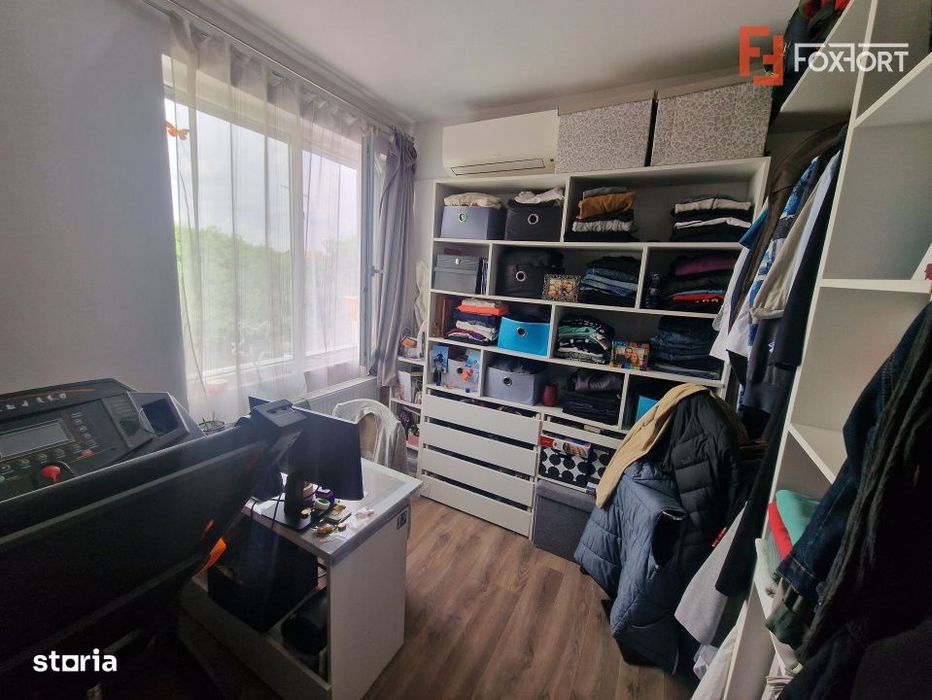 Duplex de vanzare cu 4 camere, cu teren de 303 mp, Ghiroda