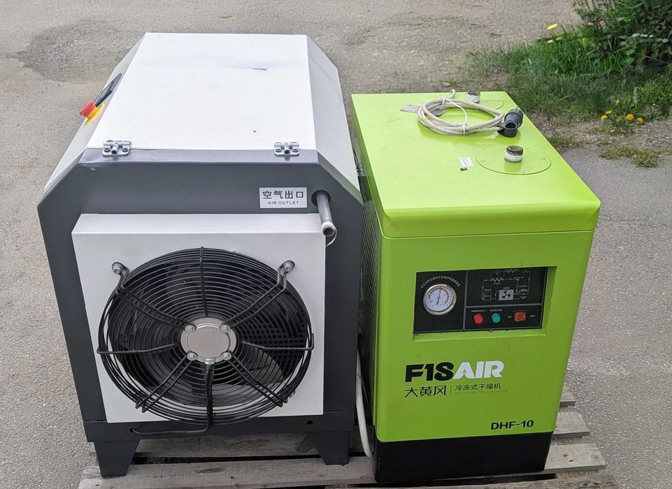 Винтов компресор 7.5kW, 1.2 m³/min, 7.8 atm + Изсушител + 600л въздушен ресивър