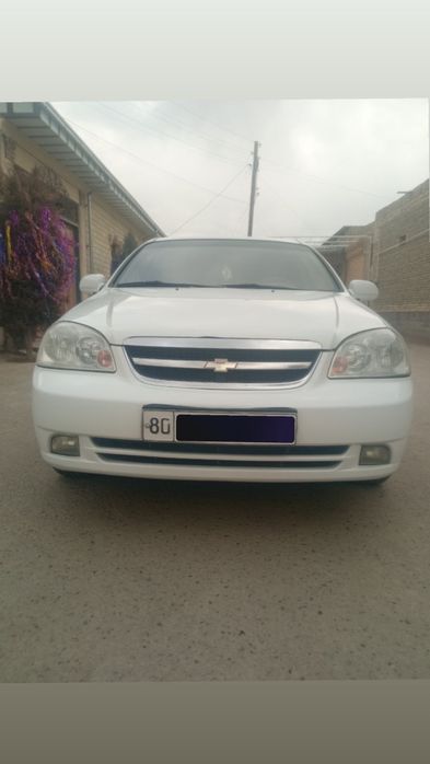 chevrolet lacetti 1.8 rodnoy