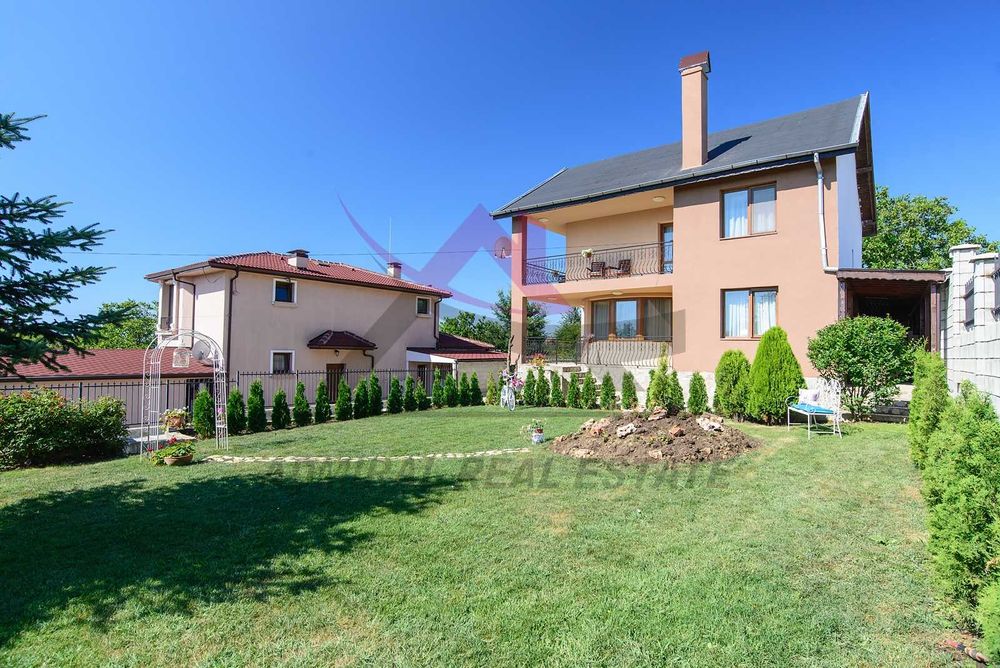 Дава се под наем Къща в Варна, Галата - 150 кв.м за 2600 € - Снимка #10