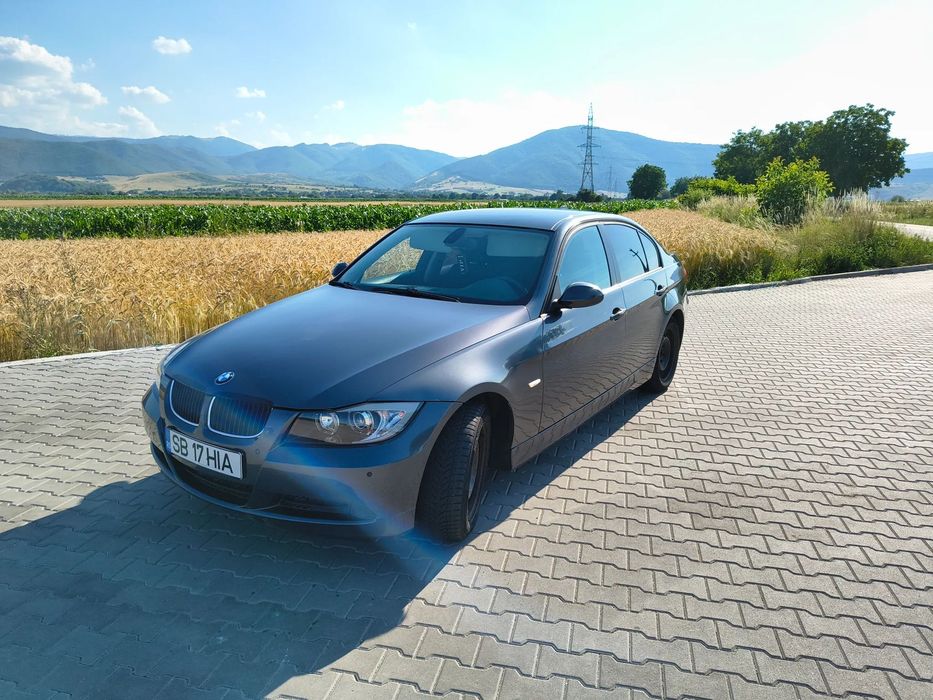 BMW Seria 3 BMW E90 318i  2006