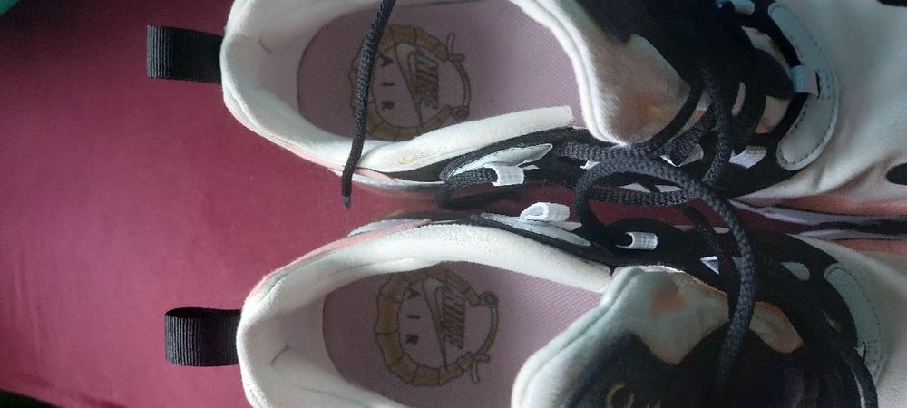 NIKE AIR MAX 270 REACT
Femei, Sneakers