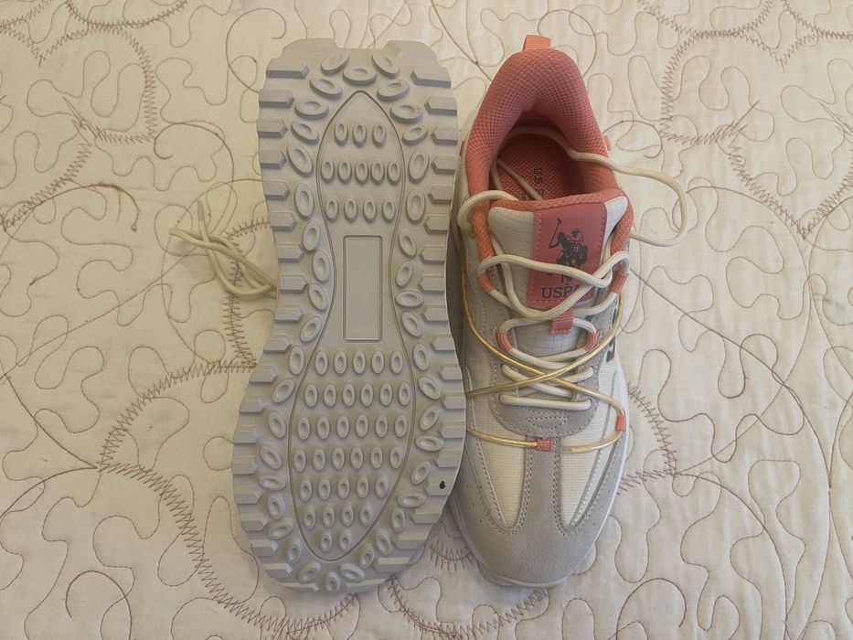 Чисто нови дамски маратонки US POLO 39 размер