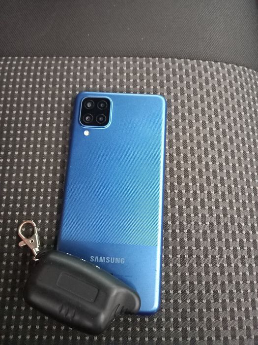 Продам телефон Samsung A12