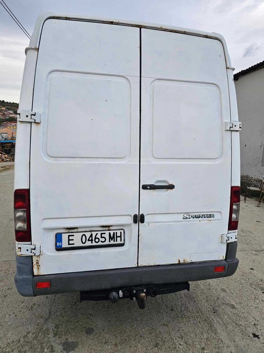 Бус 311 работи всичко