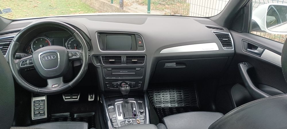 Audi    Q5    S-line