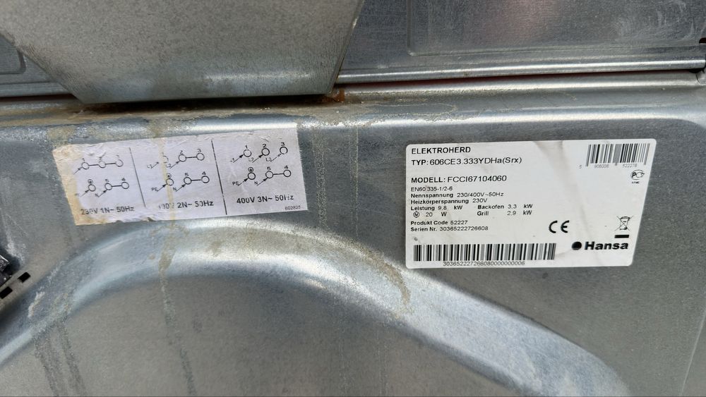 Электроплита с духовым шкафом Hansa