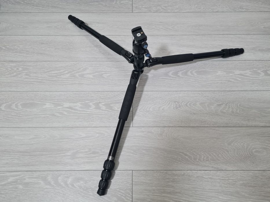 Trepied Sirui T 004SK