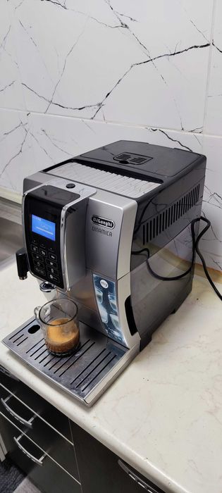 Espressor Automat DeLonghi Dinamica ECAM 352.55.SB Aparat Cafea Boabe