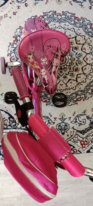 Велосипед 4-5 лет,девочка