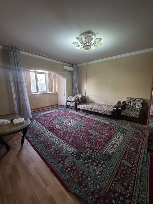 Продаётся Квартира Около Метро Гафур Г.