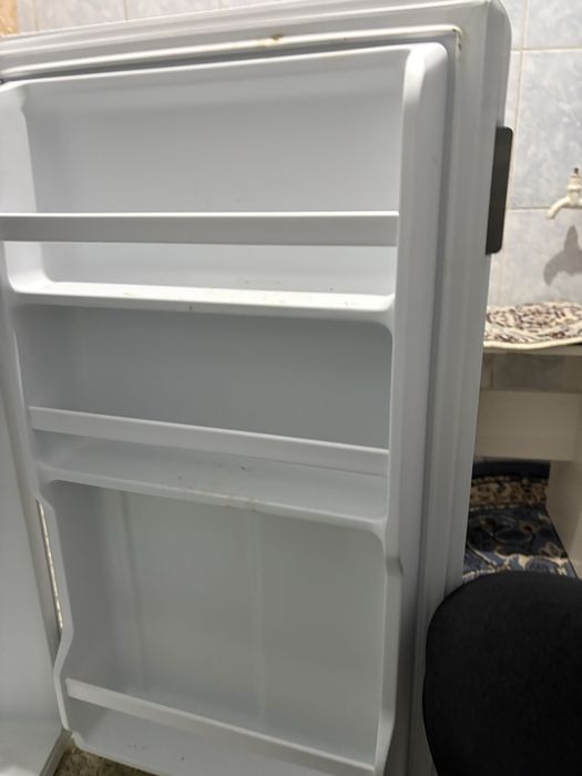 Продам мини холодильник