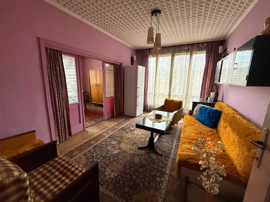 Продава се Тристаен апартамент в Габрово, Център - 93 кв.м за 878 €/кв.м - Снимка #1