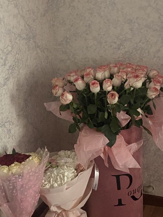 Гүл сатылады 20к