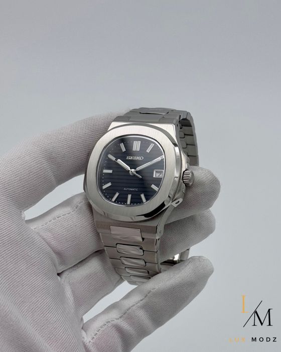 Seiko Nautilus Graphite Black