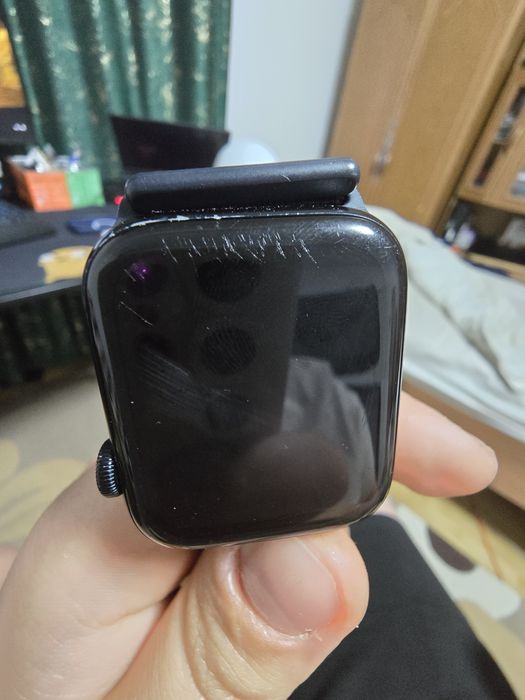 iPhone 15 Pro + Apple Watch SE2