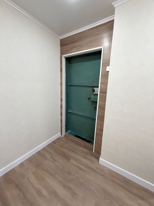 Продам квартиру 3-х комнатную