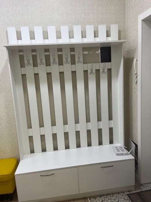 СРОЧНО ПРОДАЮ мебель для прихожки