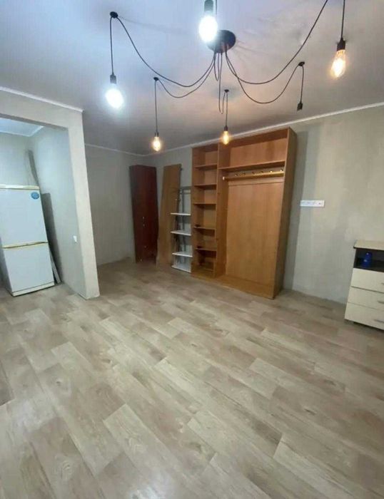 1 ком. срочно  торг