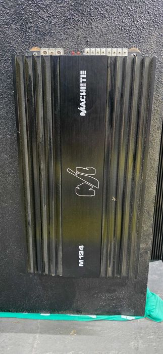 Продам комплект аудио системы.