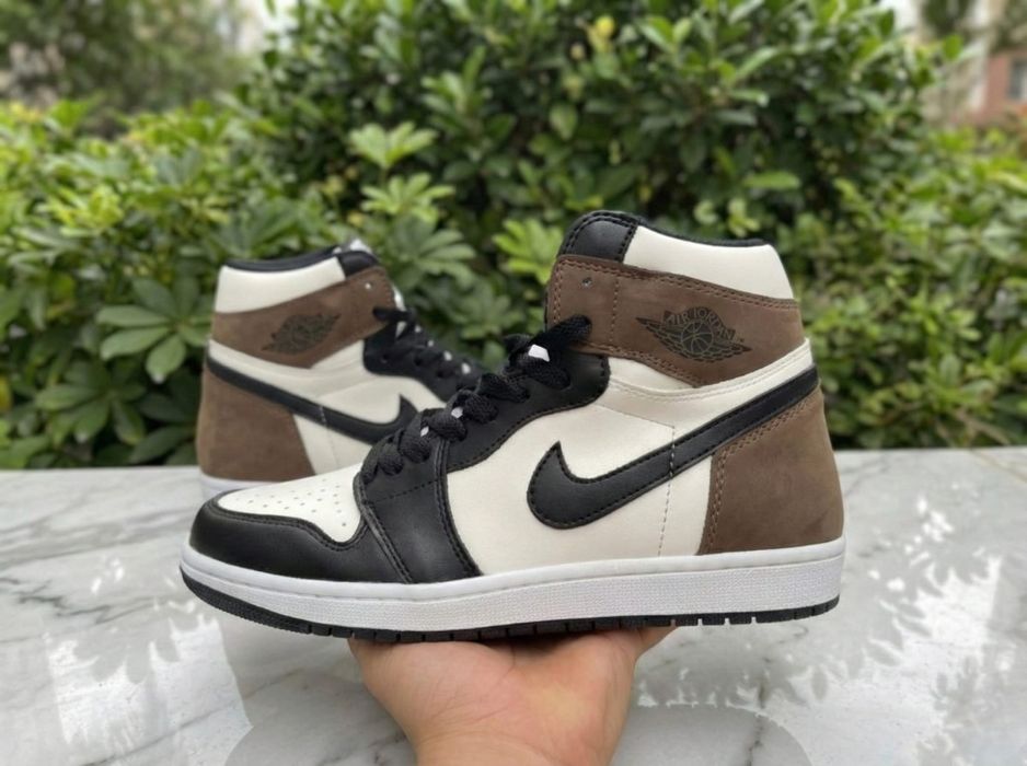 Adidasi Jordan 1 High Dark Mocha