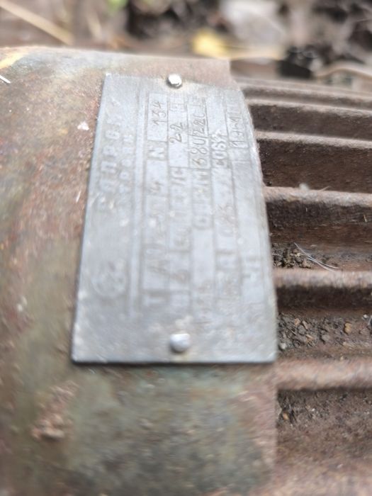 Циркуляр за рязане на дърва