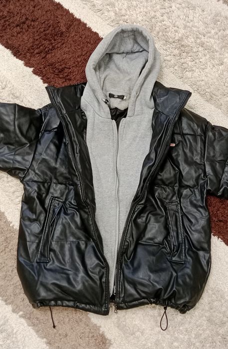 Продам кожаную куртку