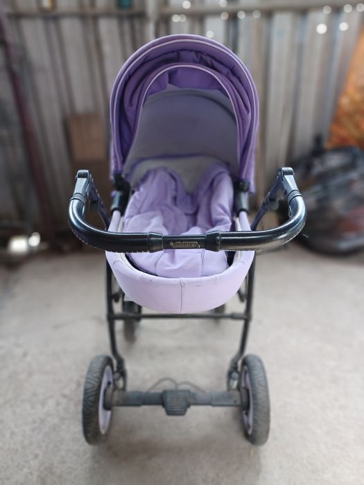 Детская коляска зима-лето.
