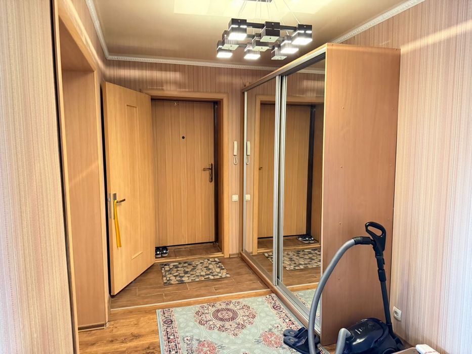 Сдам 3 комнотную квартиру