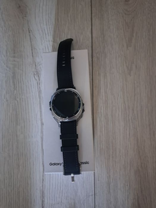 Часы самсунг galaxy watch8 classic