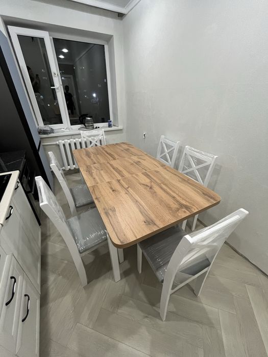 Продам стол со стульями