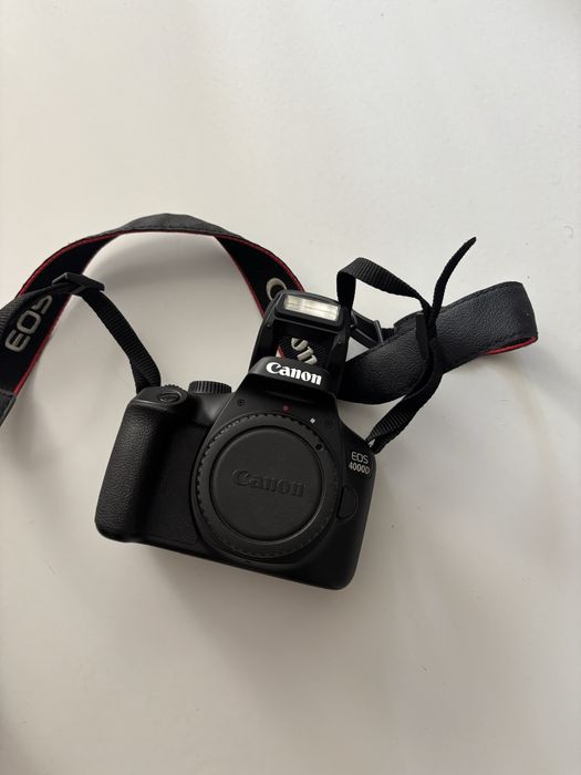 Canon EOS 4000D+Canon EF-S 18-55mm III