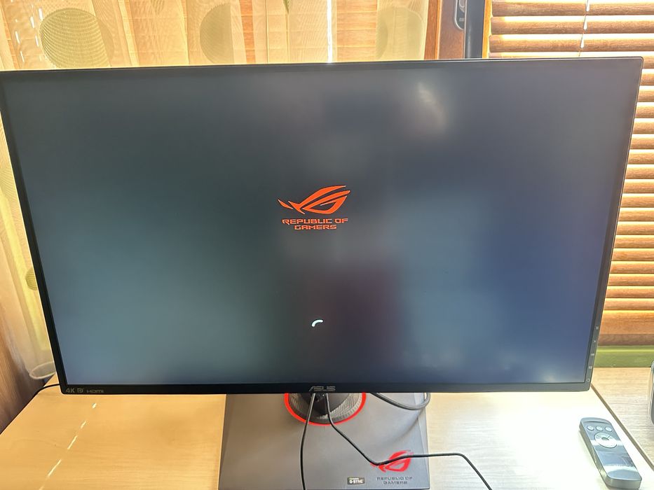4К Монитор Asus rog swift pg27aq